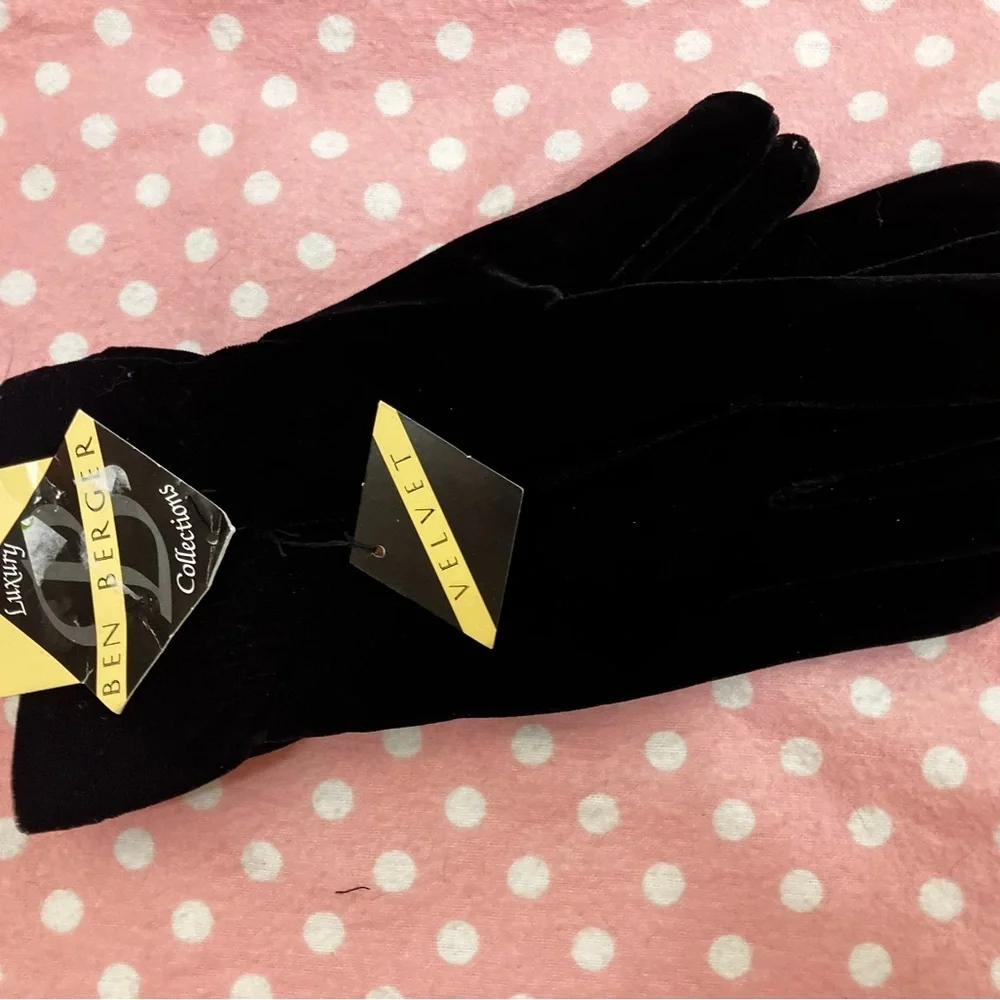 Black Velvet Gloves
